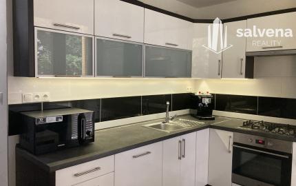 Zrekonštruovaný 2-izbový byt na prenájom v tichej lokalite