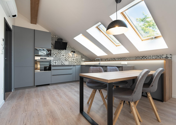 NA PRENÁJOM Dizajnový 2-izbový byt s terasou v centre Košíc