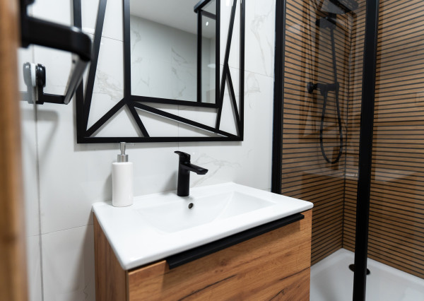 PRENAJATÉ Zariadený 3-izbový byt s loggiou – Sabinov