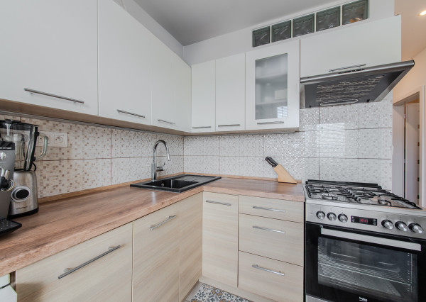 3 -izbový byt + loggia, Sibírska - Sekčov